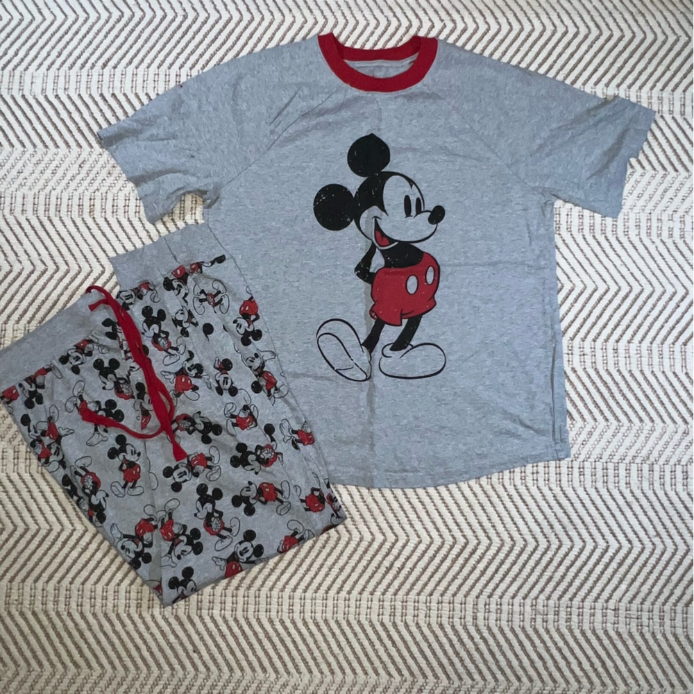 Disney Store Mickey Mouse Matching Family Pajamas Mens Large